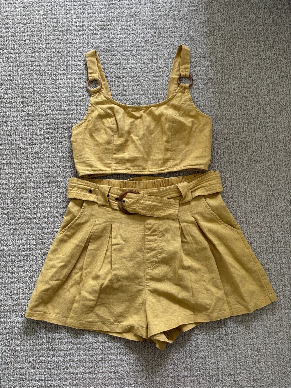 American Eagle Mustard Yellow Crop Top with Pleated Linen-Blend Shorts with Belt